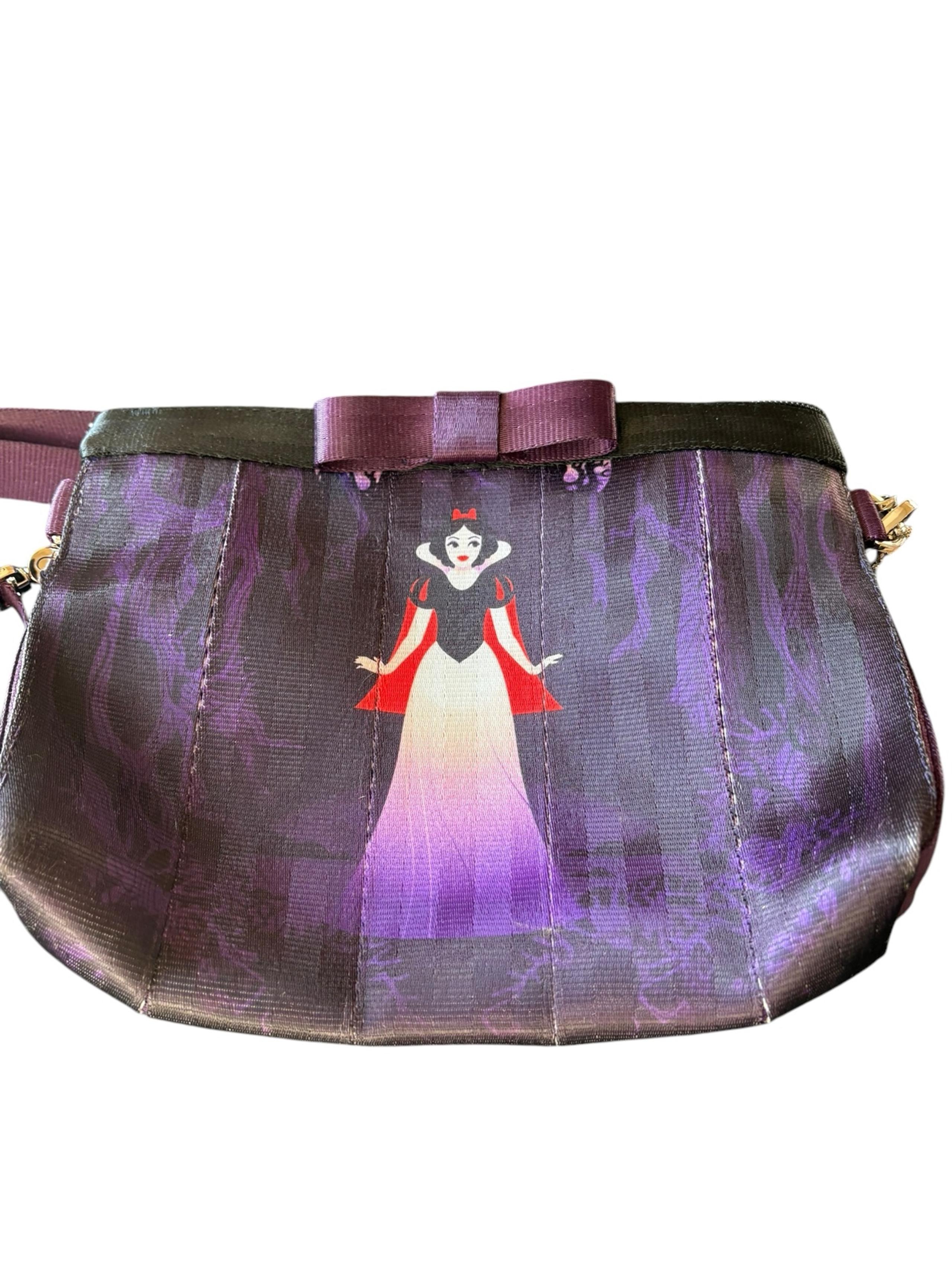 Harveys Disney Snow White bow clutch seat belt bag purse brand new with tags