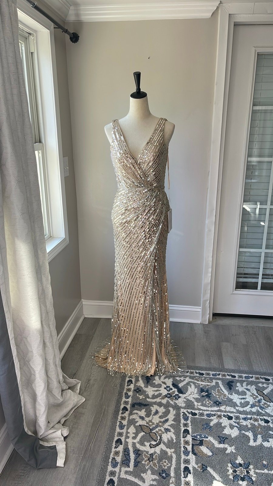 Mac Duggal evening gown size 4 NWT
