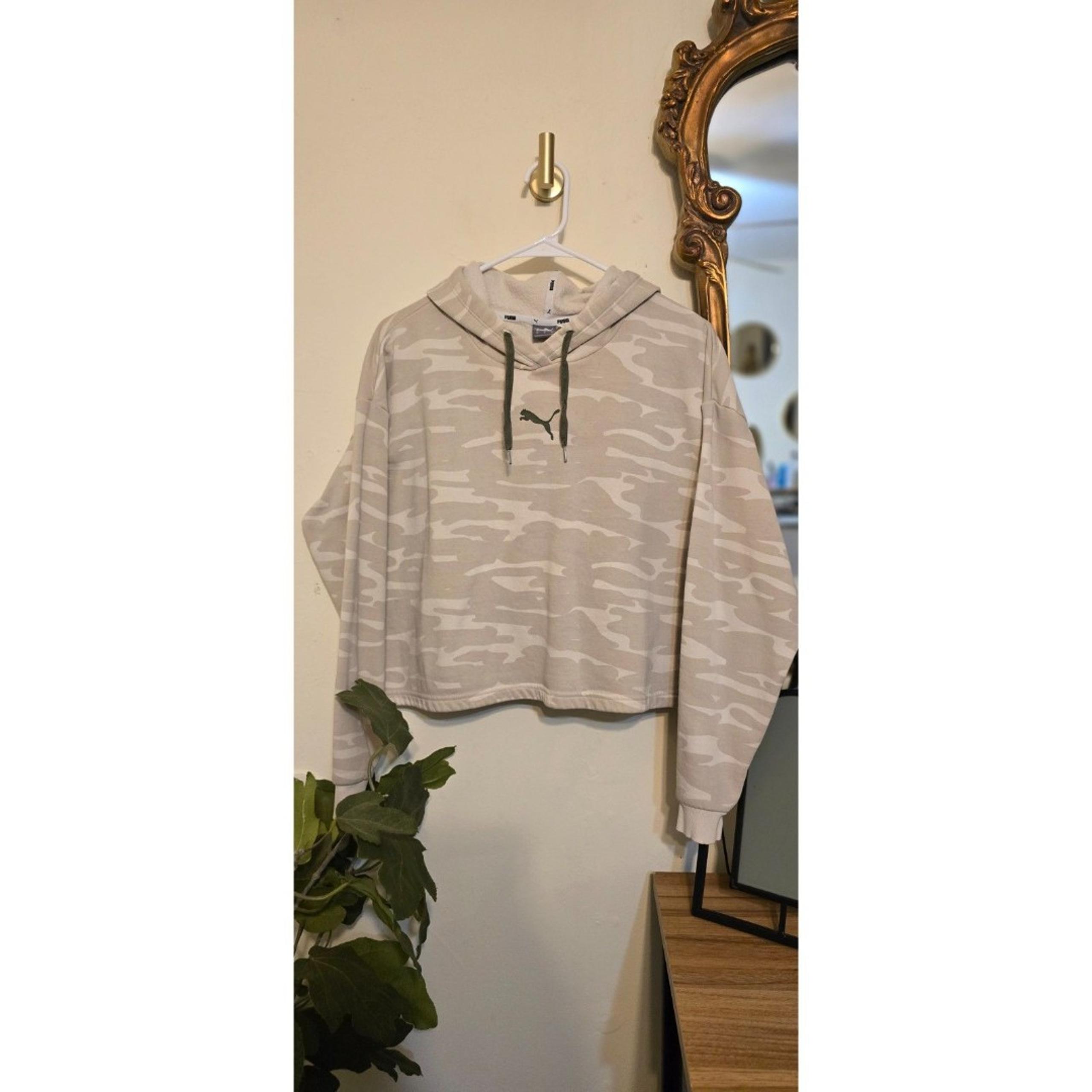 Puma Cropped Camouflage Oversize Hooded Sweater | Size M