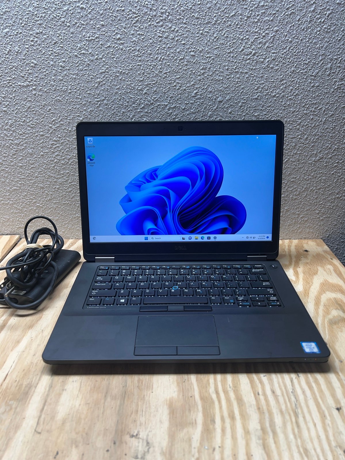 Dell Latitude E5470 Core i5-6300U 2.40GHz 13.9 8GB SATA SSD 256GB Non Touch