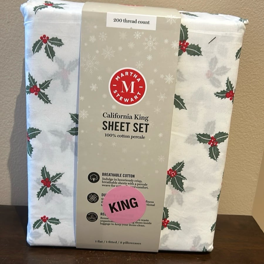 Martha Stewart Cal King Sheet set Christmas Holly Berry New Cotton Percale