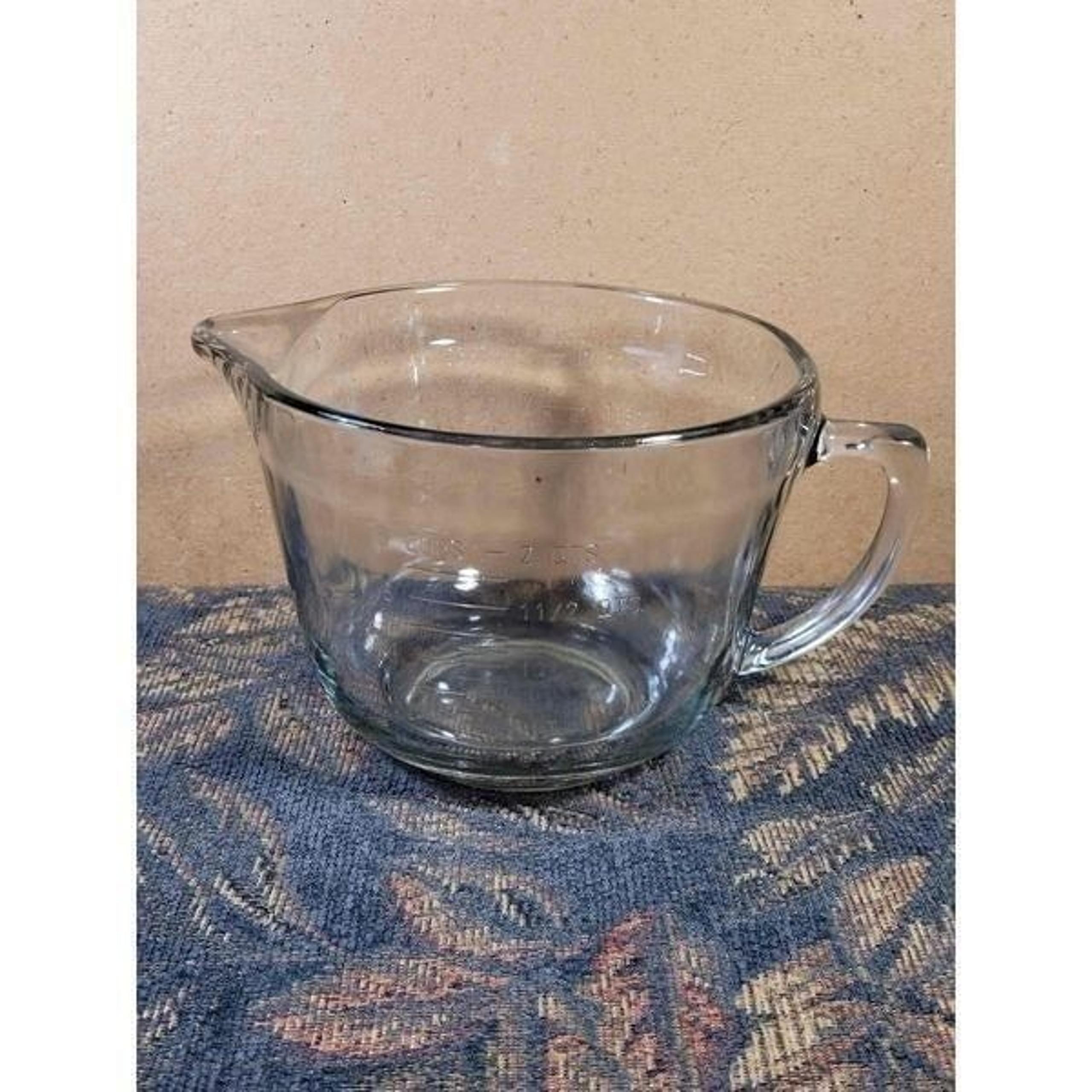 Anchor Hocking 2 Qt./8 Cup Glass Mixing Bowl