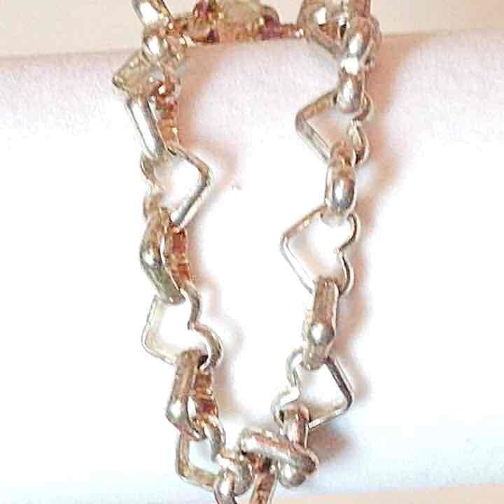 Linked Heart sterling Silver Bracelet .925. 127
