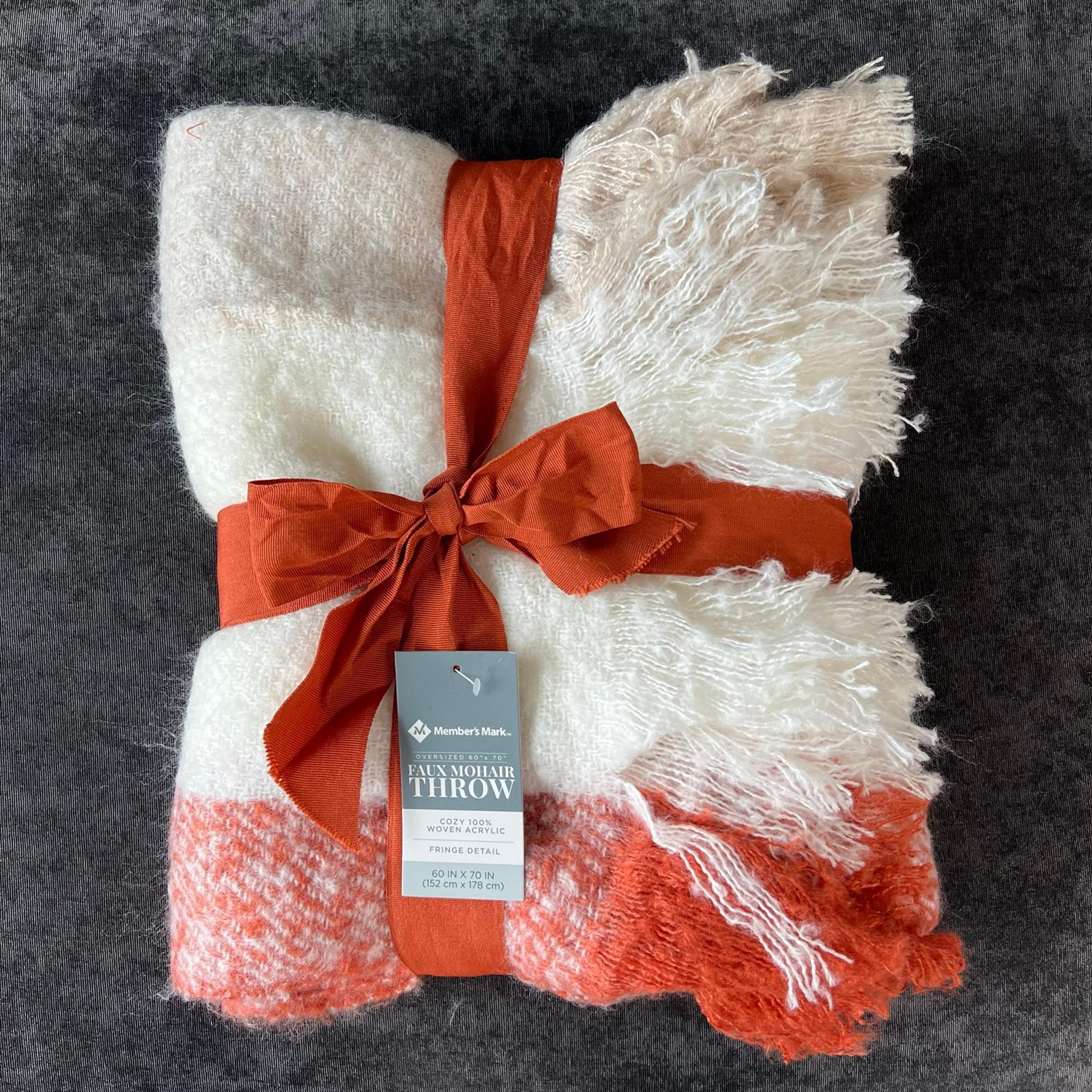 NWT Member’s Mark Oversized Faux Mohair Throw