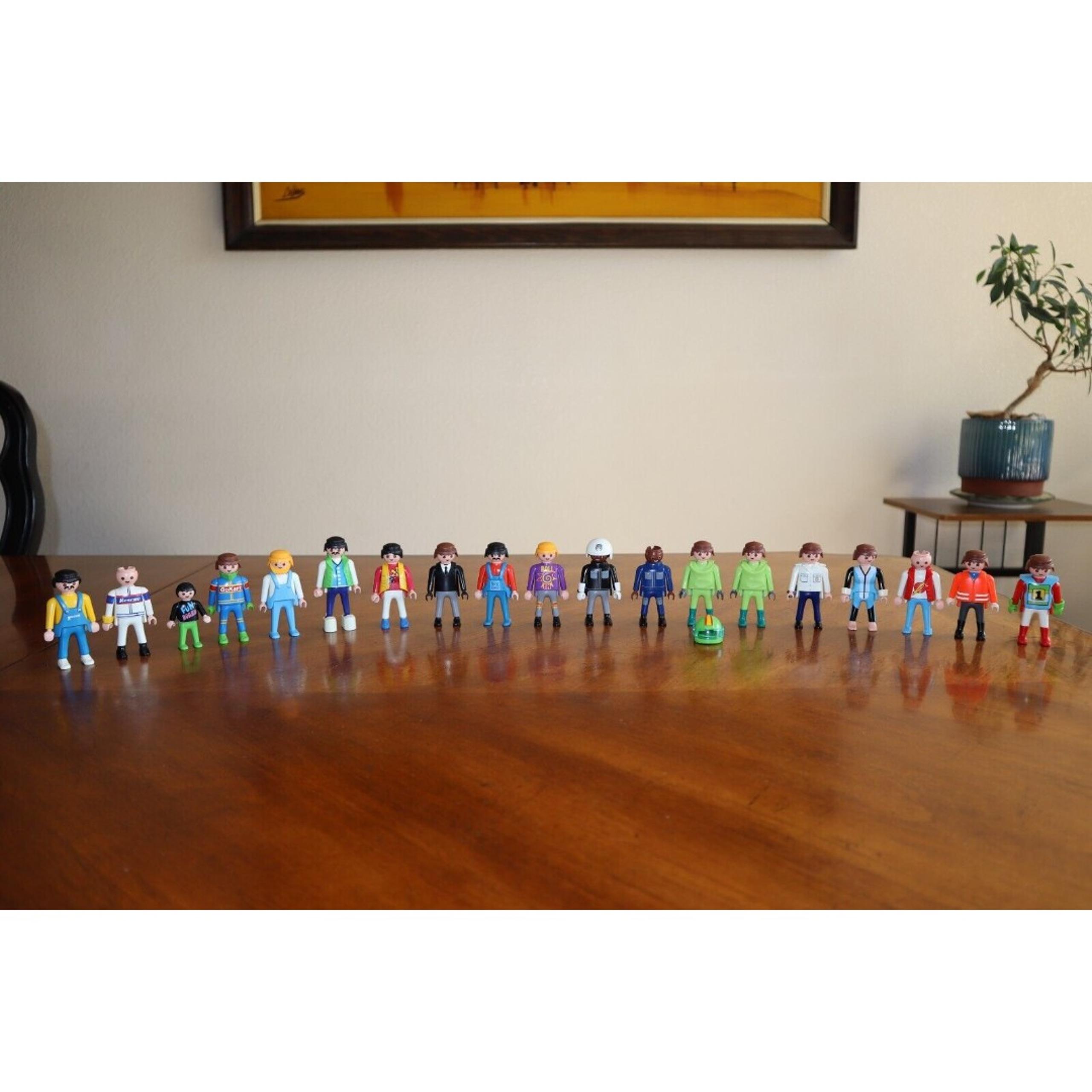 Lot of 19 Mostly Vintage GEOBRA PLAYMOBIL Figures Some Incomplete Racing Skater