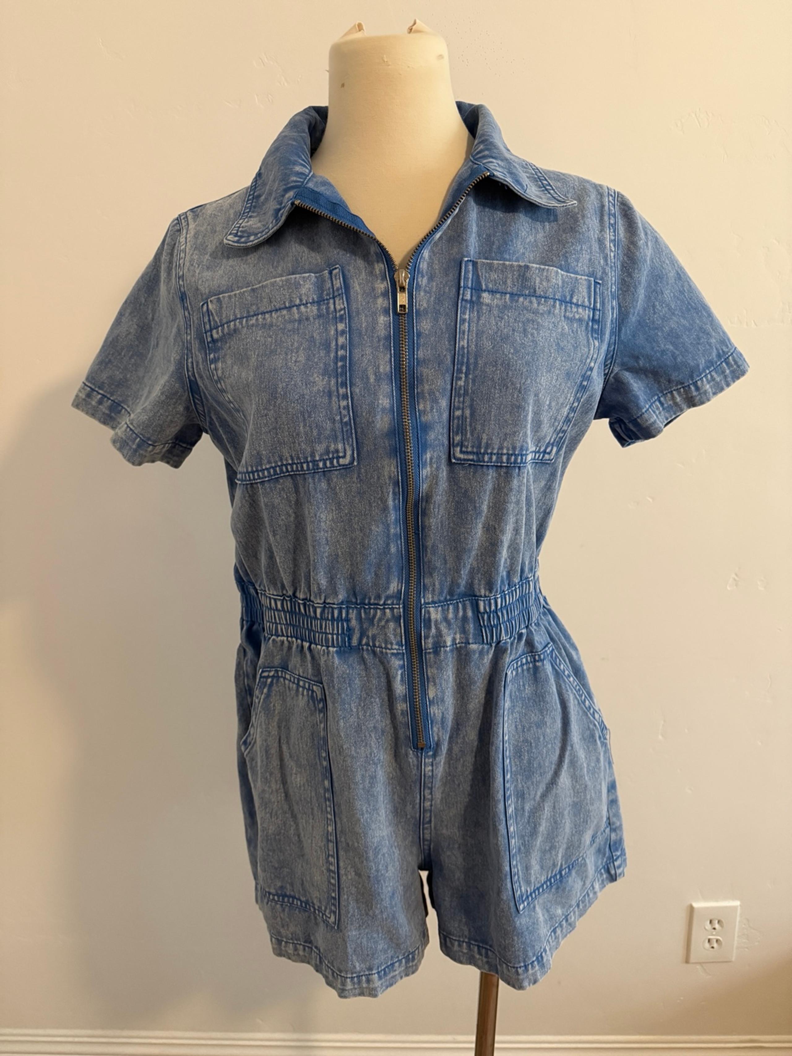 Elan Denim Blue Wash Zip-Up Romper Jumpsuit Large