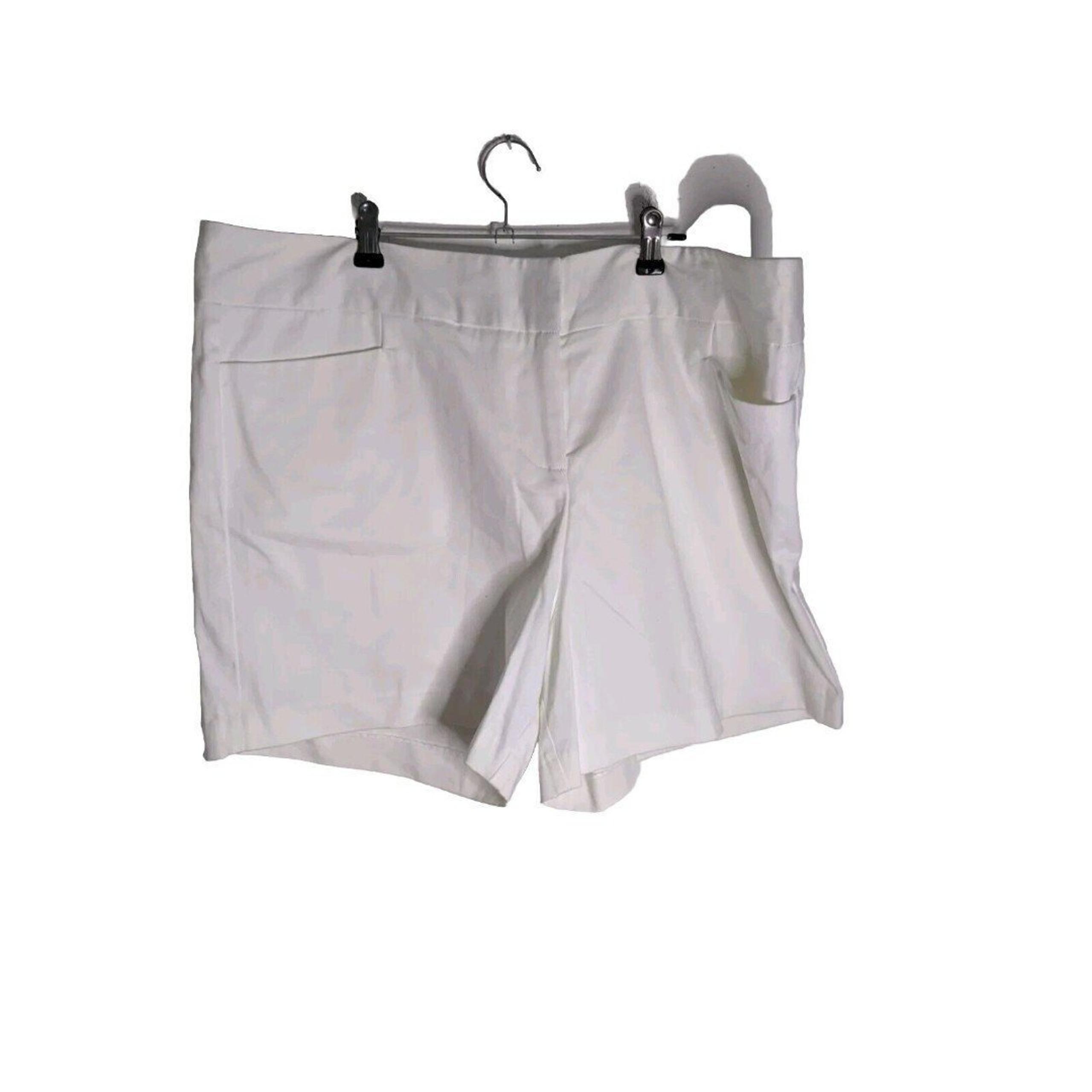 The Limited Women's Sz 16 White Tailored Fit Shorts Chino 41x4.5  Summer Beach