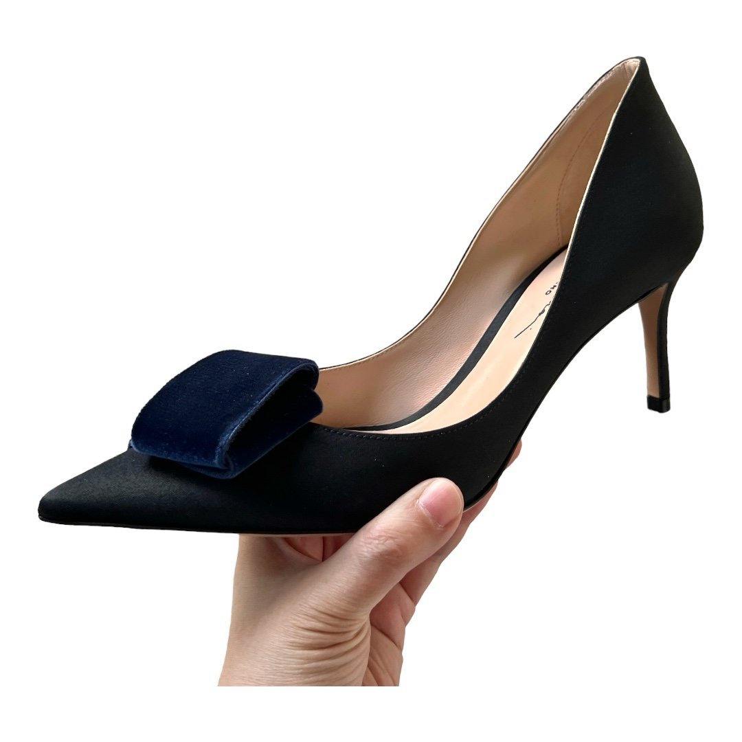 50% off George Armani Black Pumps Satin Black with Blue Velvet Bow
