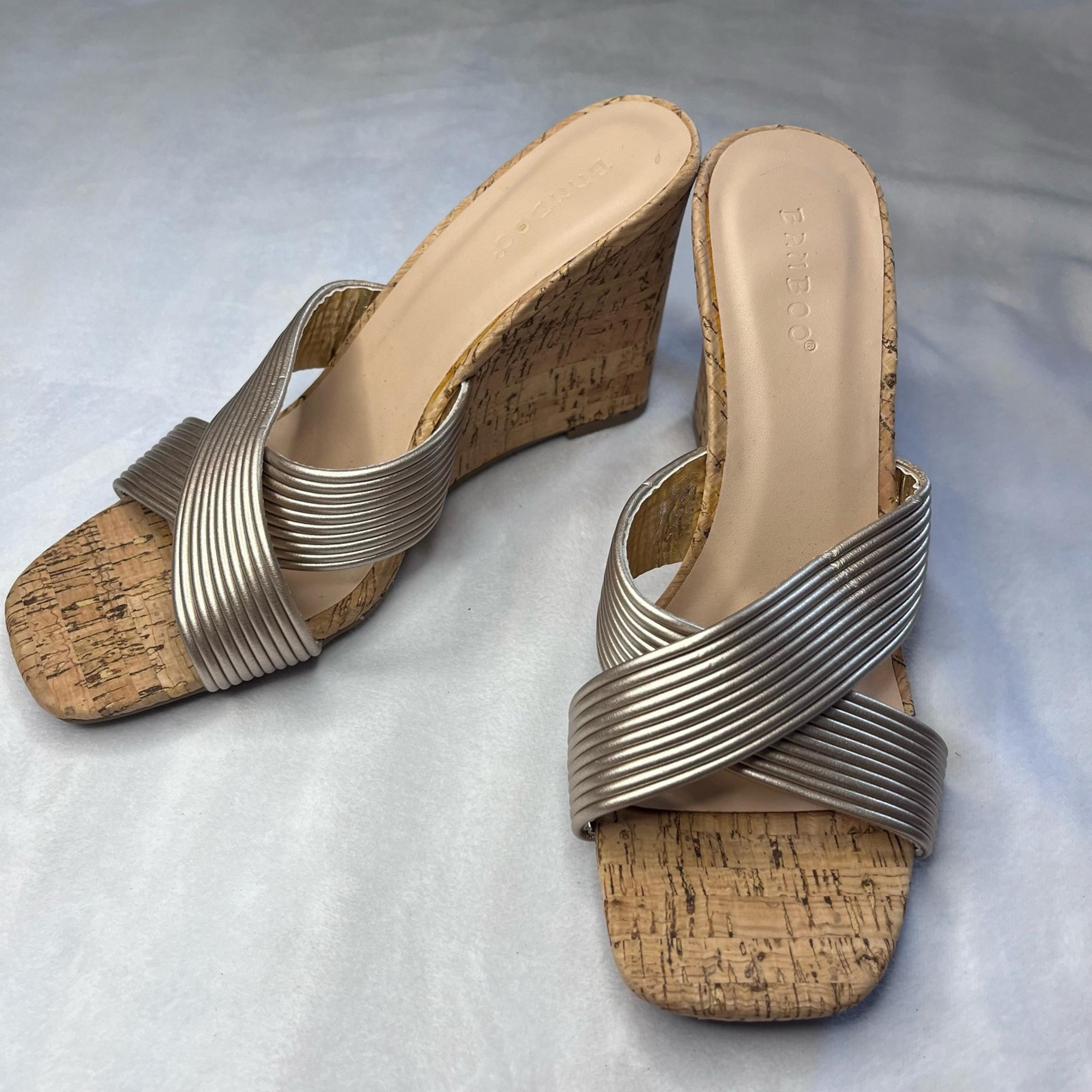 Bamboo Women’s 8.5 Gold Cross Wedge Heels Sandals Classy Elegant New