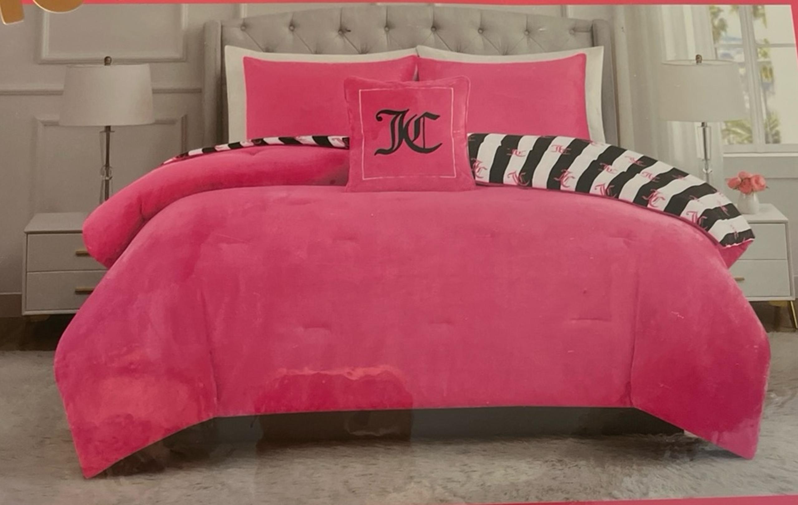 Juicy Couture Pink Logo Comforter, Full/Queen