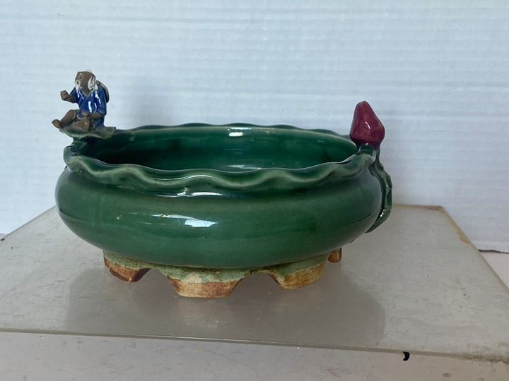 Vintage Majolica Fisherman Bowl