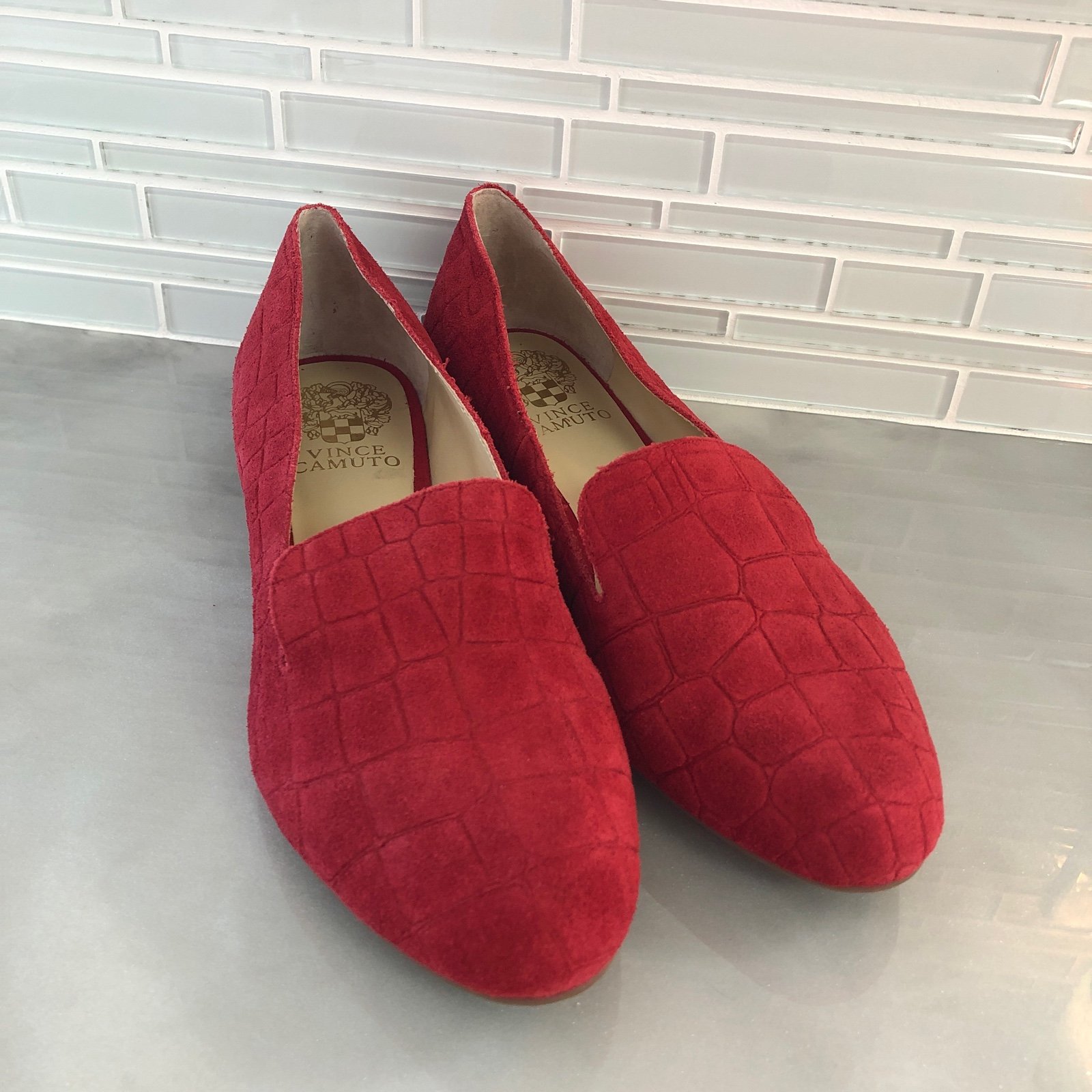 Vince Camuto Melley Suede Leather Red Velvet Flat Loafer Women's Size 7.5.