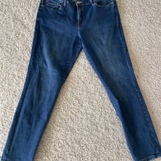 women's ladies Tommy Hilfiger blue denim jeans size 10 Waist 35.5, inseam 27.5