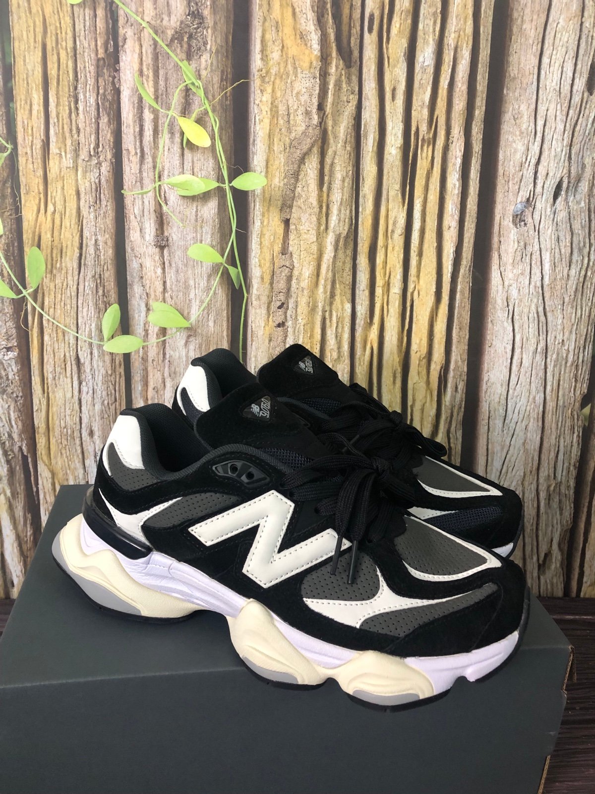 New balance U9060 Size 11 M