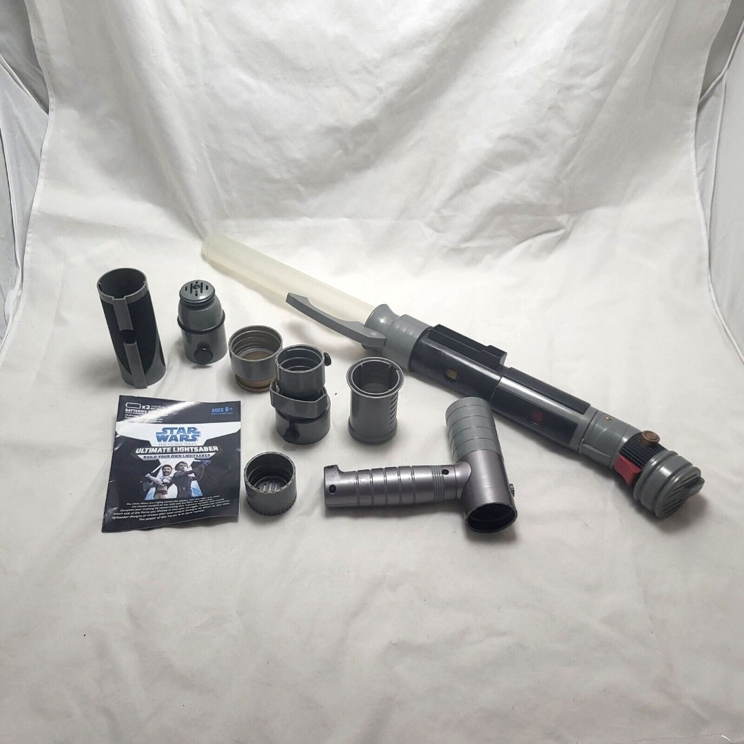 Hasbro Star Wars Clone Wars Ultimate Lightsaber Green 2008 - Complete w/ Manual