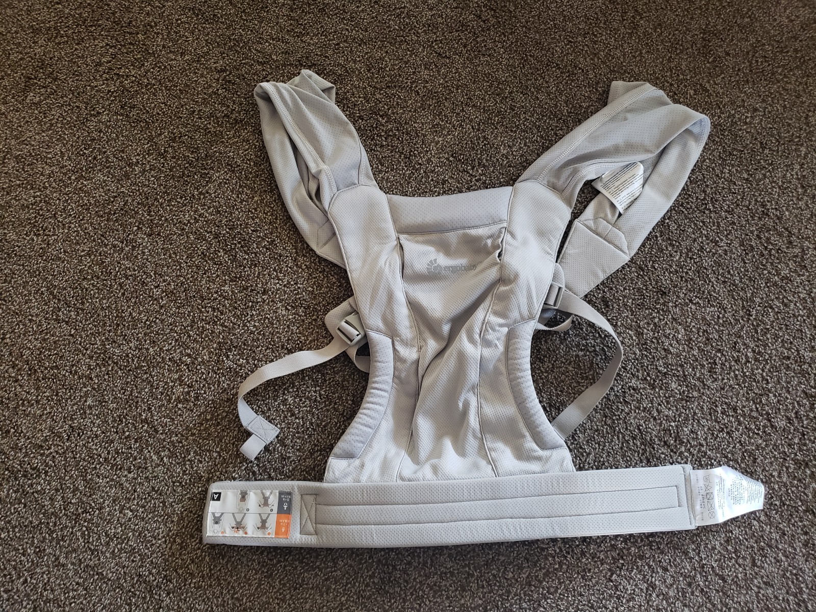 Ergobaby embrace soft air mesh baby carrier