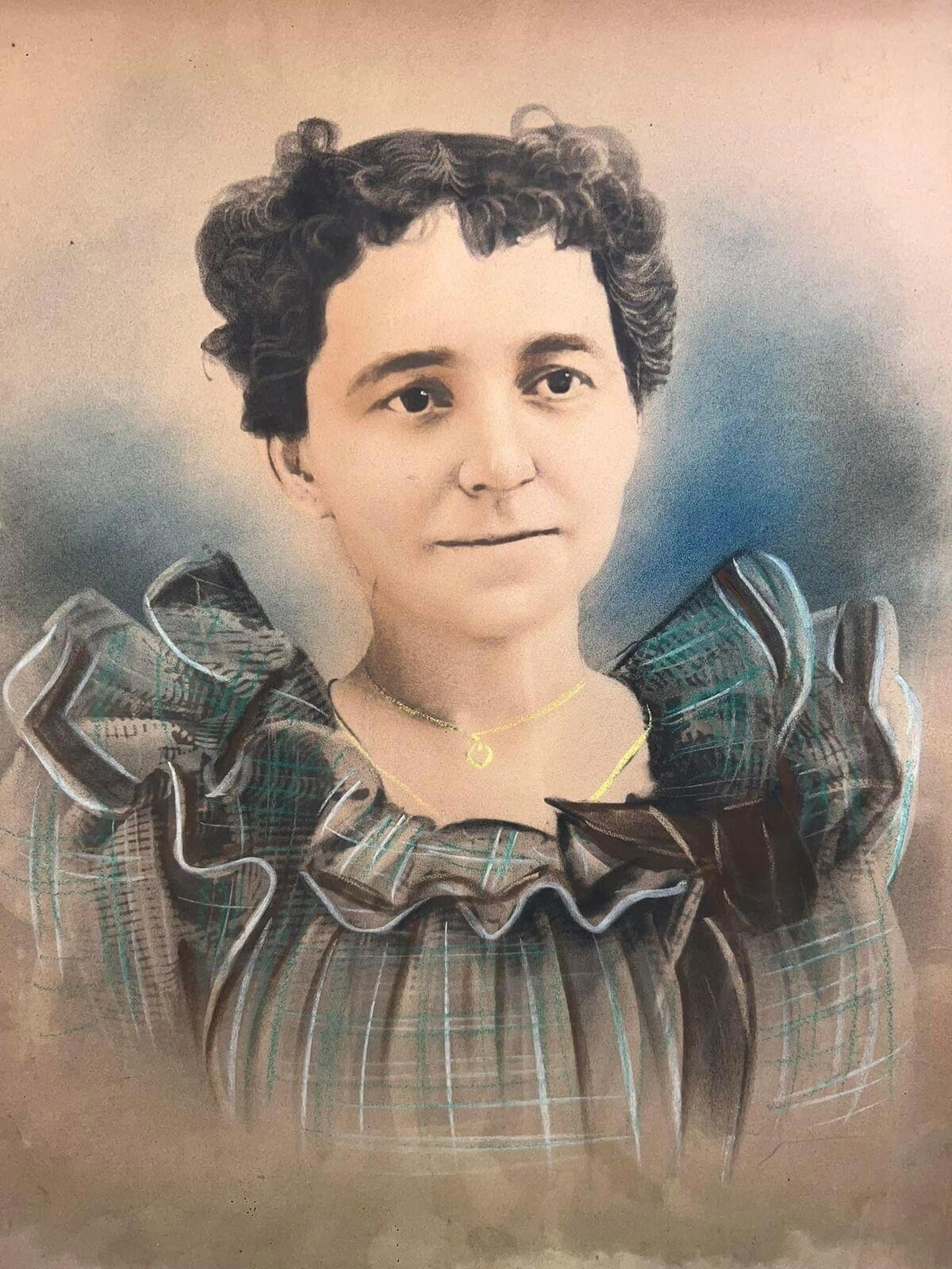 Antique Victorian photo Great solar enlargement portrait Beautiful hand done