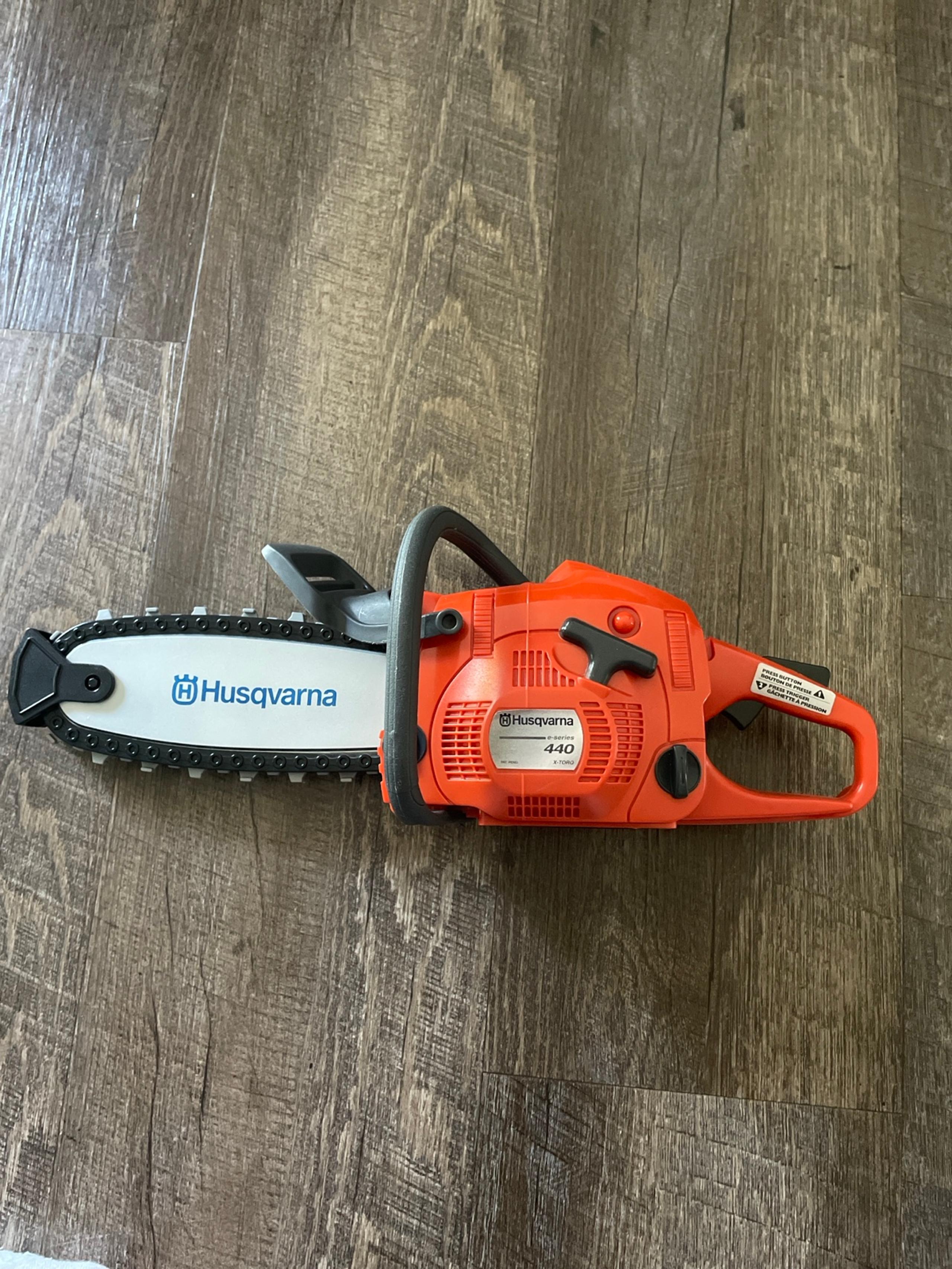 Husqvarna 16 Inch 440 X-torq Toy Chainsaw Pink