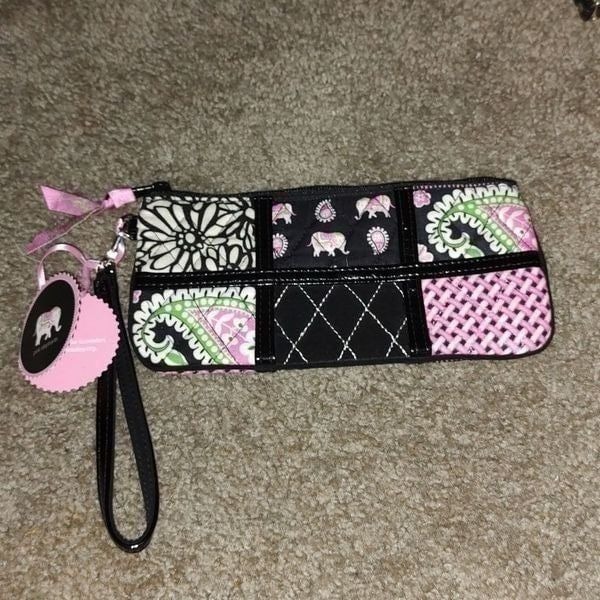 Rare Vera Bradley PINK ELEPHANTS QUILTED WRISTLET Cosmetic CASE NWT