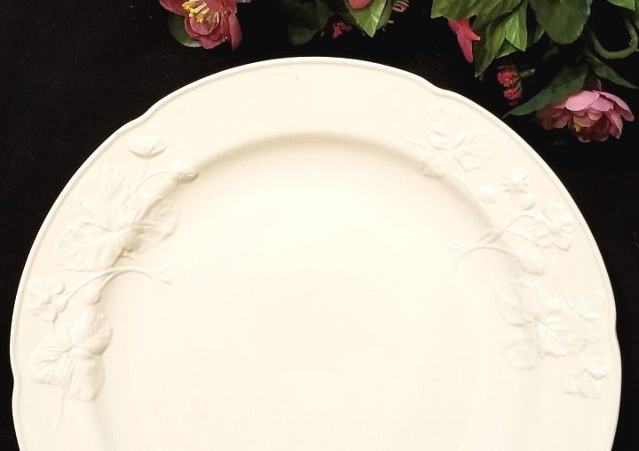 Mintons Eng Salt Glaze Dinner Plates (2)