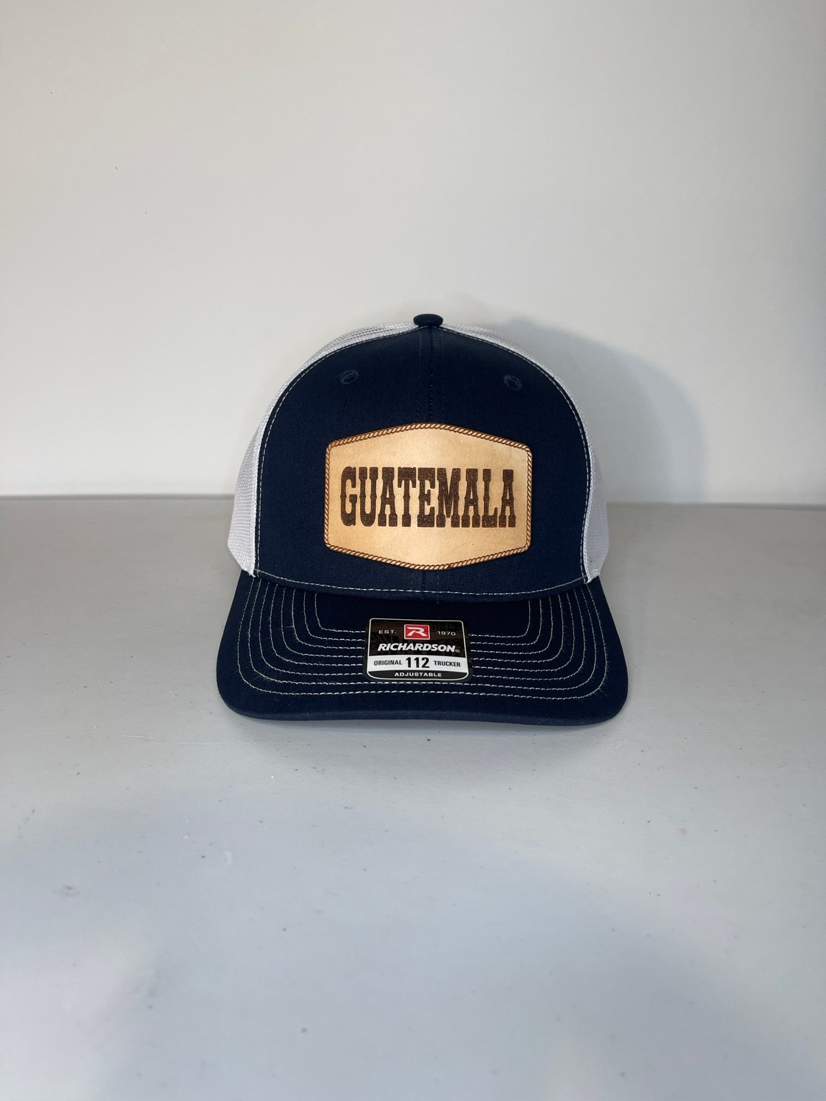 Gorra,Guatemala hat,gorra con parche de cuero natural