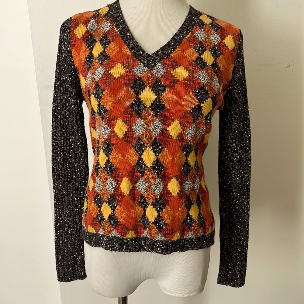 Adrienne Vittadini orange gray argyle v-neck sweater