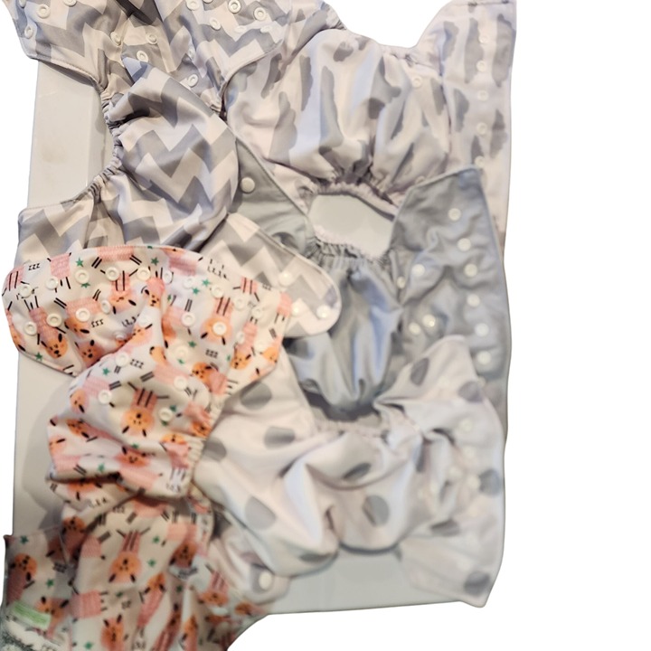 Set Of 5 Adjustable Reusable Baby Cloth Diapers With Snaps - Polka Dot Chevron B