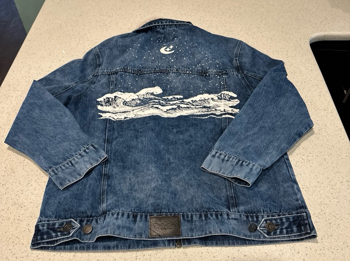 The Tubbo Moment Jacket Mens Medium Blue Denim By the Sea Scene Trucker Full Zip