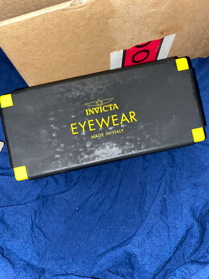 Authentic New Invicta aviator sunglasses