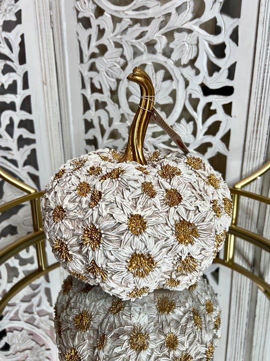 Martha Steward Daisy Pumpkin Fall decor
