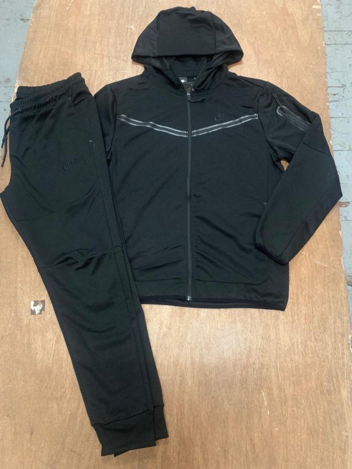 Nike Tech 3x
