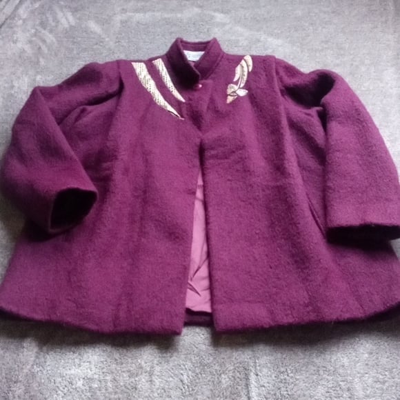 Vintage Antonelli felted single button swing coat with snakeskin trim size M?
