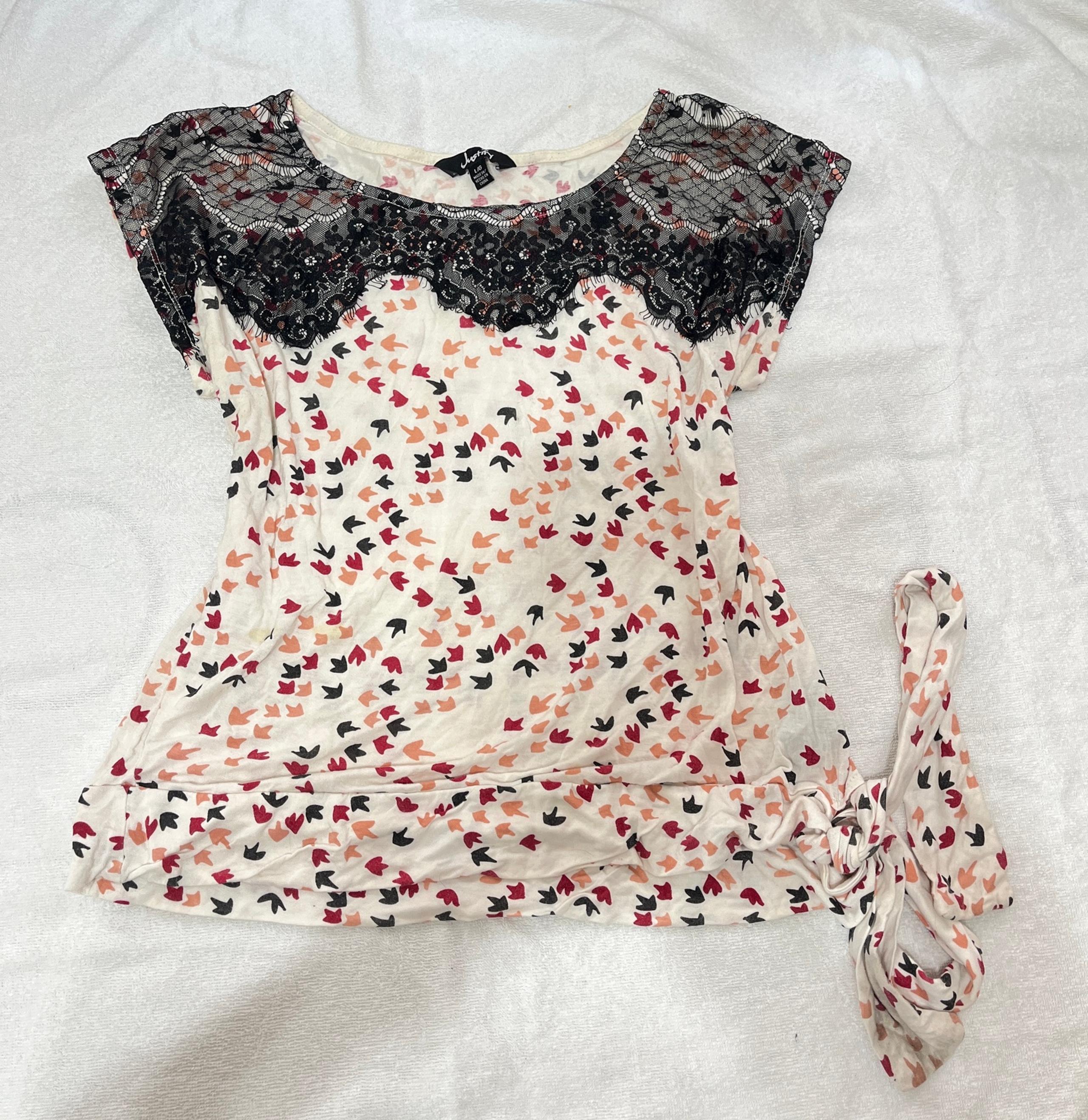 Cute lace short sleeve top with a bow Size L #fairycore #y2kfashion