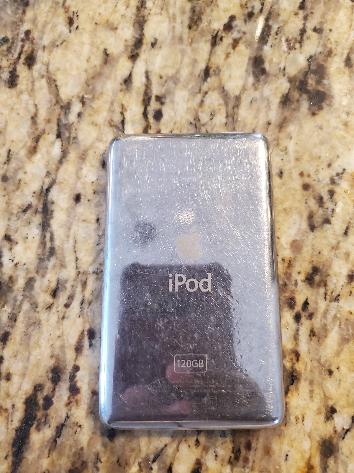 Apple iPod Classic 120GB シルバー Apple IPOD CLASSIC - Silver - 6th Gen (Slim) - 120GB - LIKE