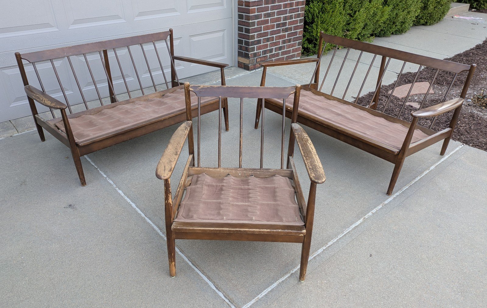 Mid Century Modern Baumritter Spindle Back Armchair And Loveseat Set