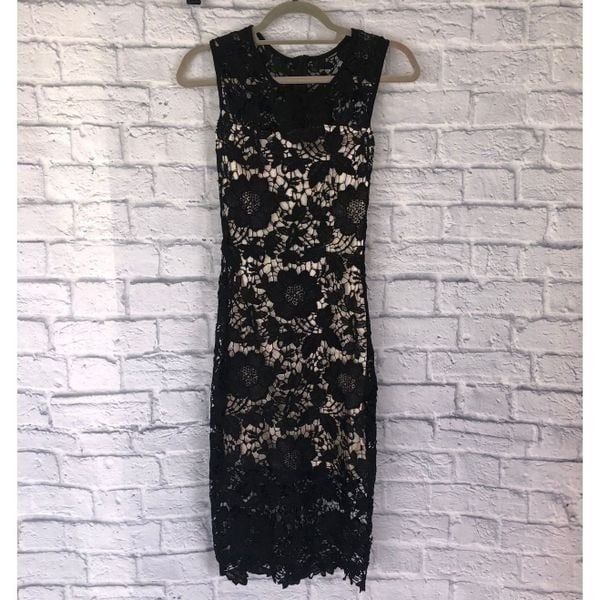 bodycon dress crochet black over tan lining size 0