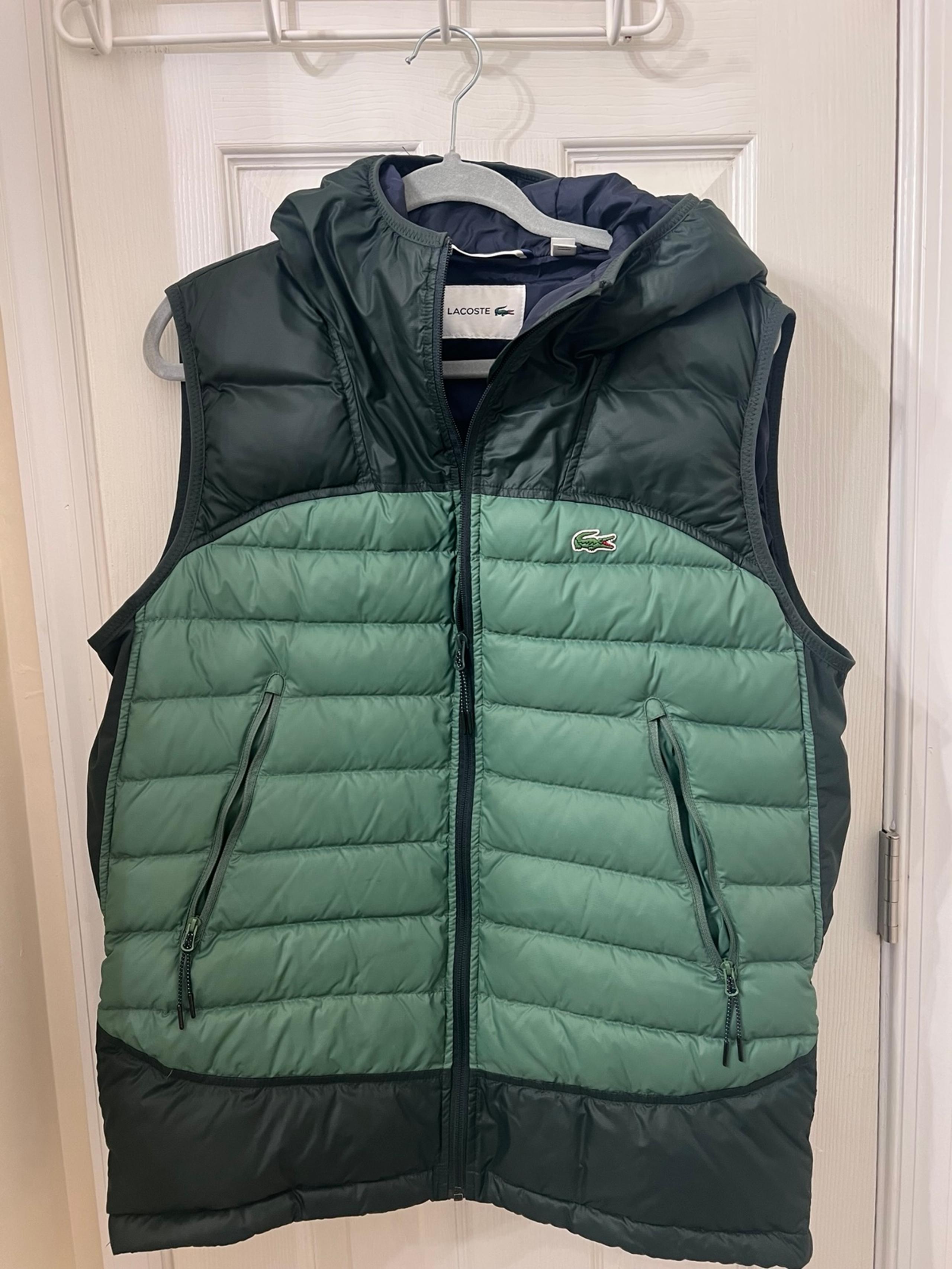 quilted outerwear vest with hood, size medium - Lacoste