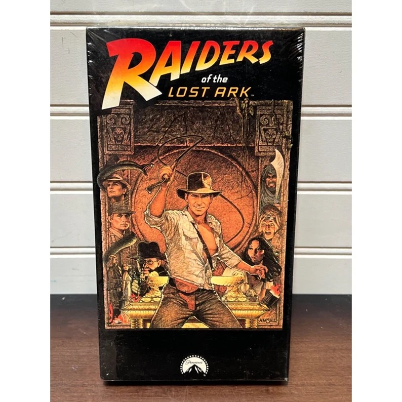 Raiders of the Lost Ark 1989 SEALED VHS #1376 Paramount Home Video Watermarks