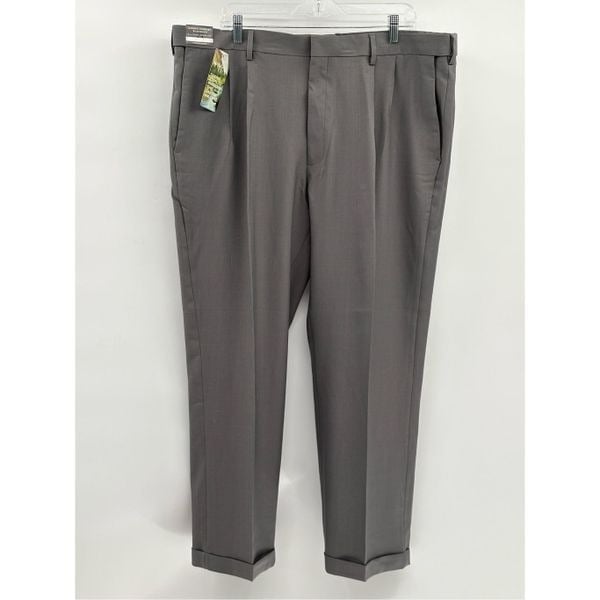 Haggar Dress Pants Classic Men 42x29 Gray Adjustable Waist Pleated Cuff New