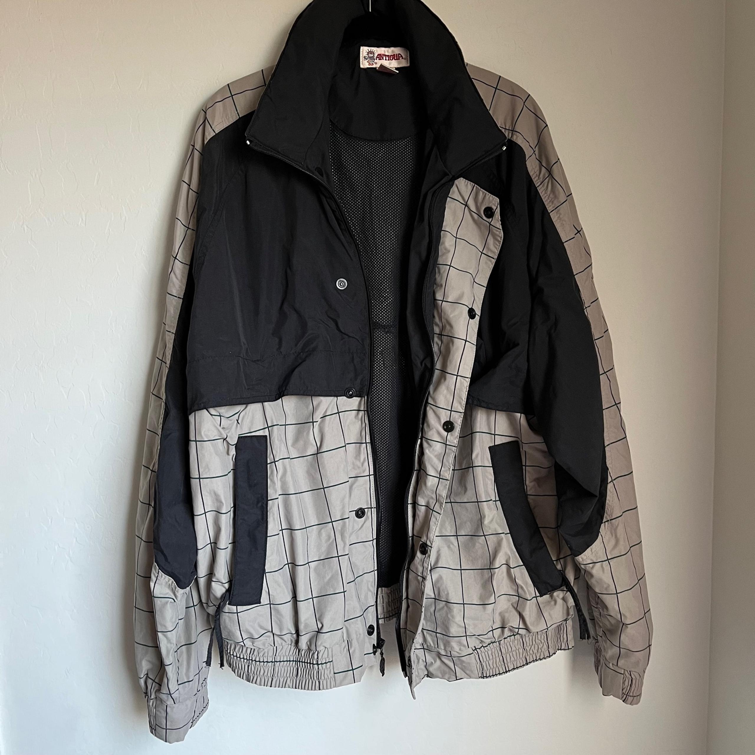 Vintage Antigua Men’s shell wind breaker jacket large
