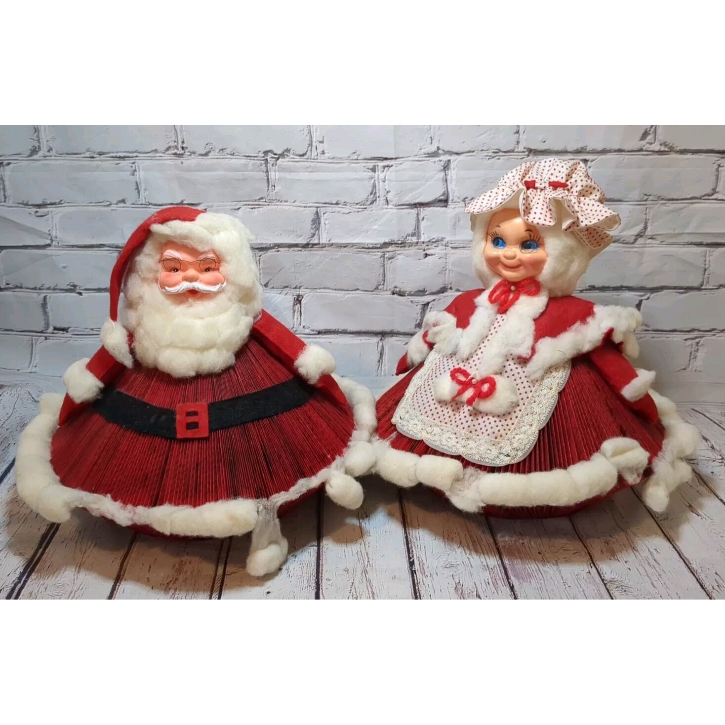 Kitsch 12 Santa & Mrs. Claus Handmade Folded Book Pages Retro Christmas 1960s