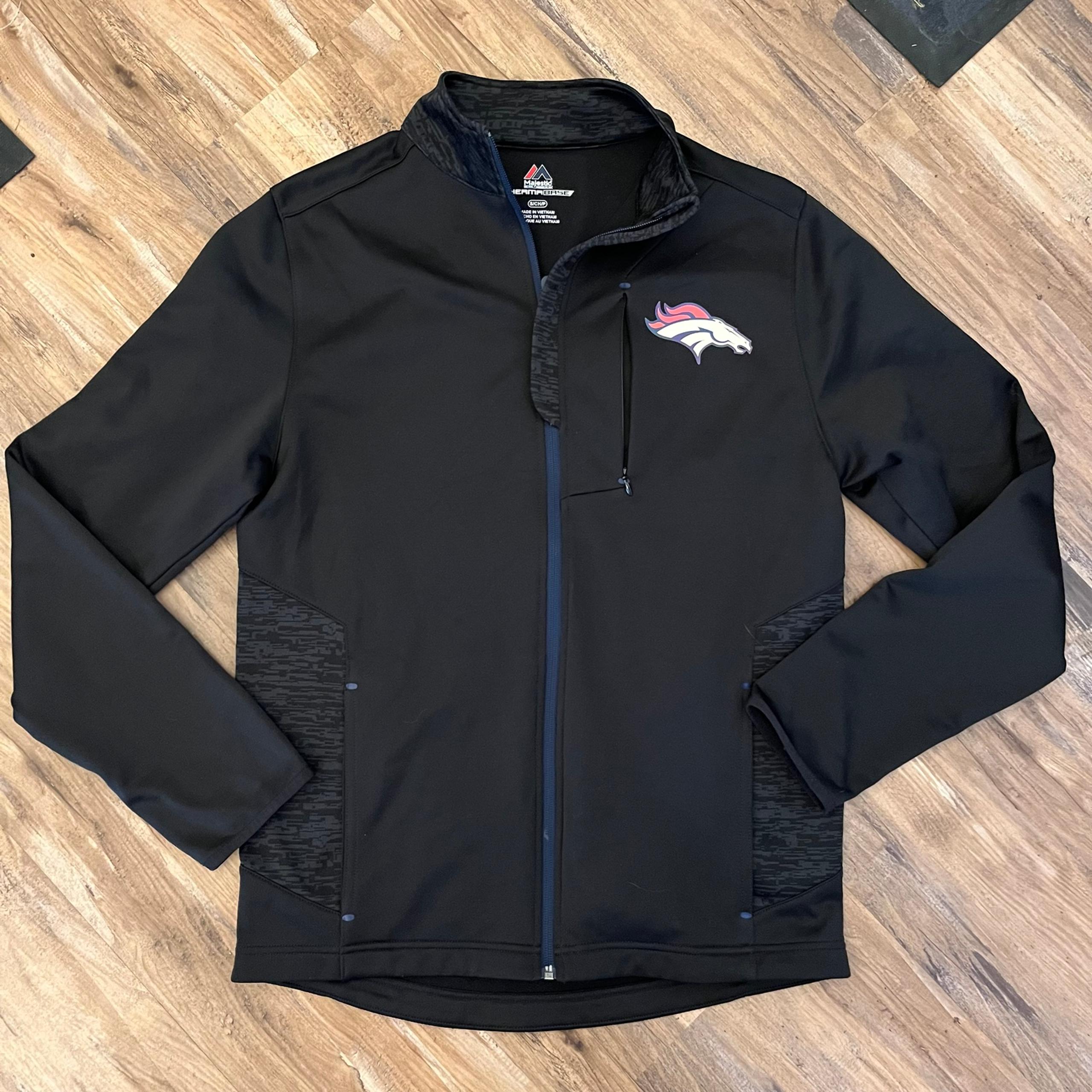 Mens majestic therma base Denver broncos big logo full zip track jacket sz S