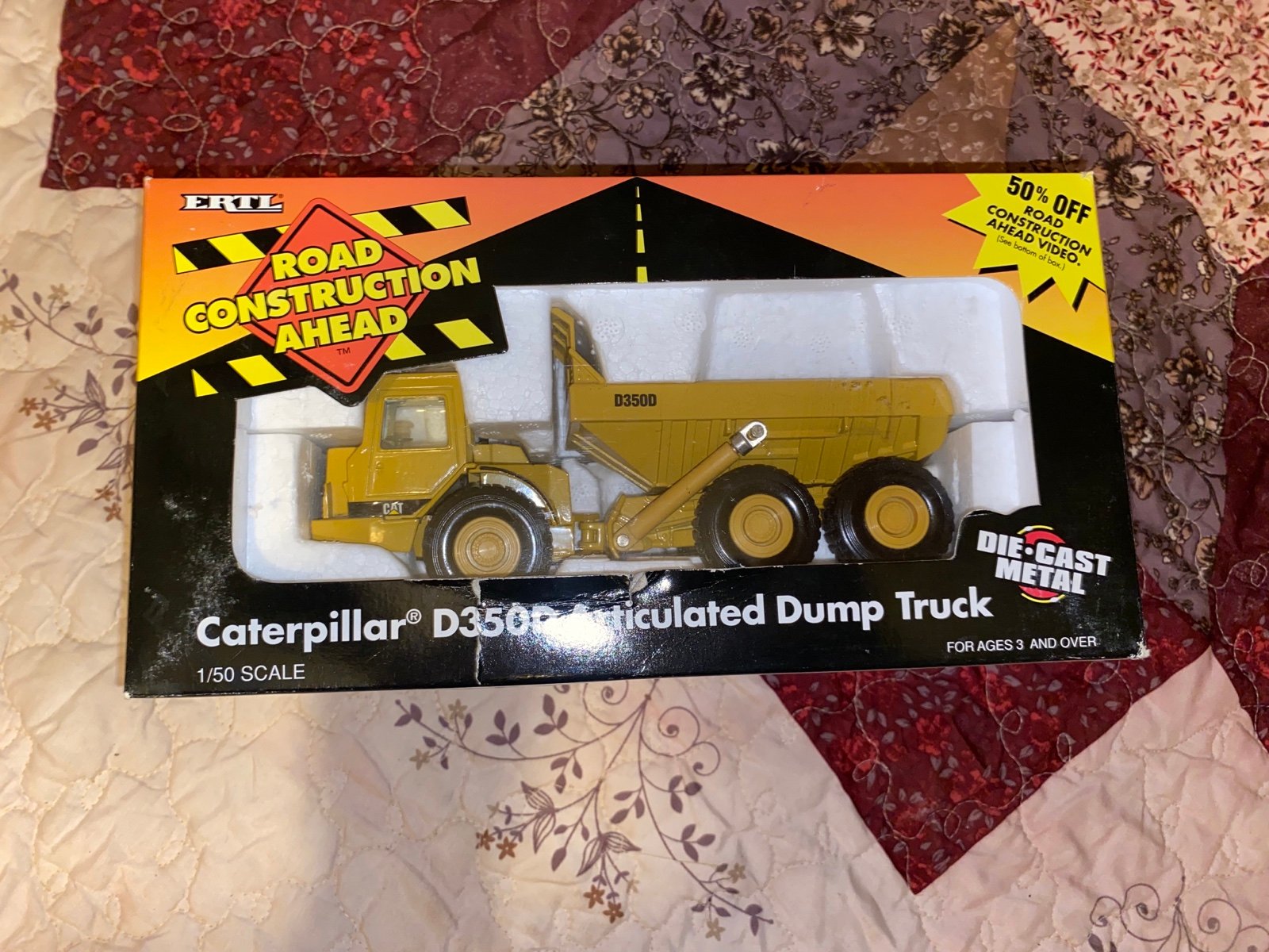 Caterpillar D350D Dump Truck
