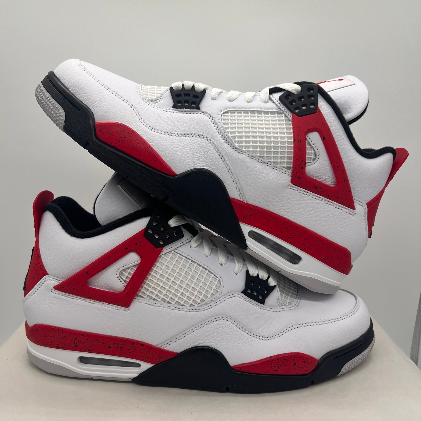 New- Size 12 Men- Air Jordan 4 Retro Mid Red Cement
