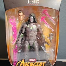 Infamous Iron Man Dr Doom Marvel Legends