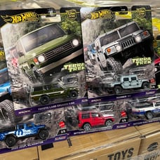 Terra Trek Set Of 5 1/64 Diecast Cars By Hot Wheels