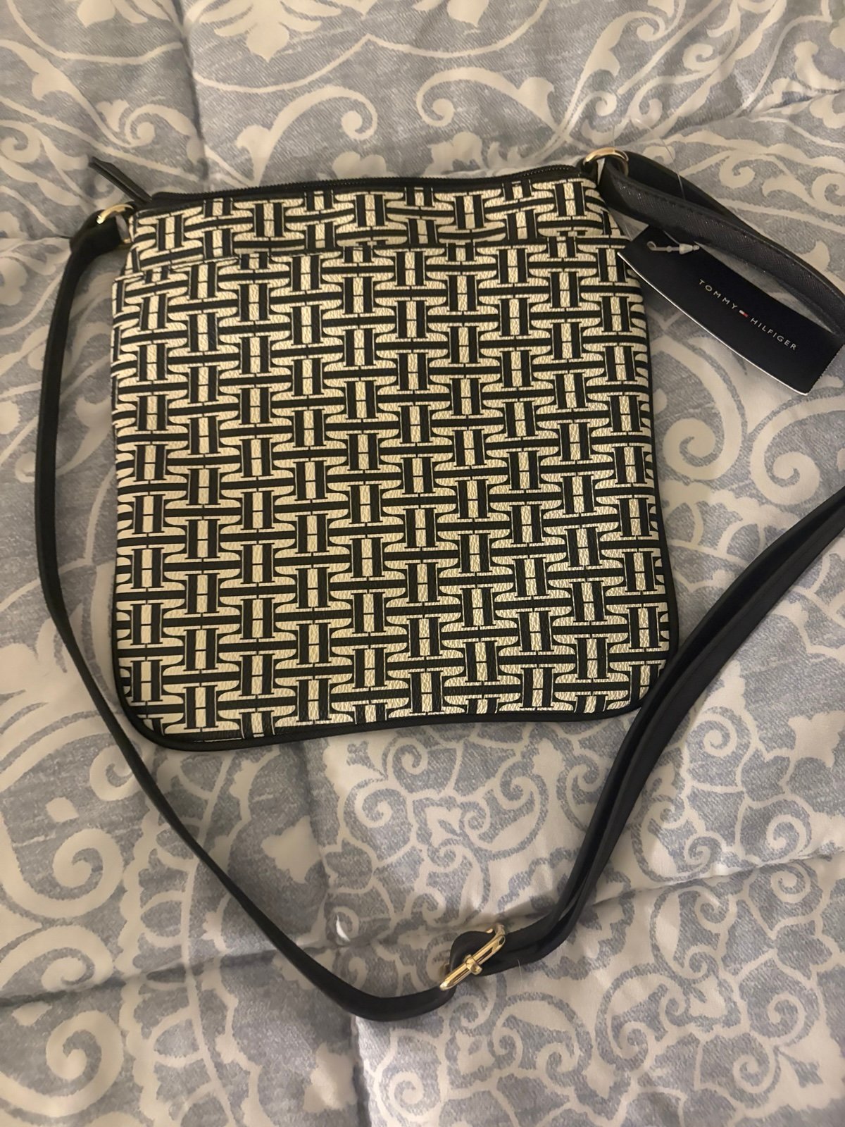 Brand new Tommy Hilfiger crossbody bag