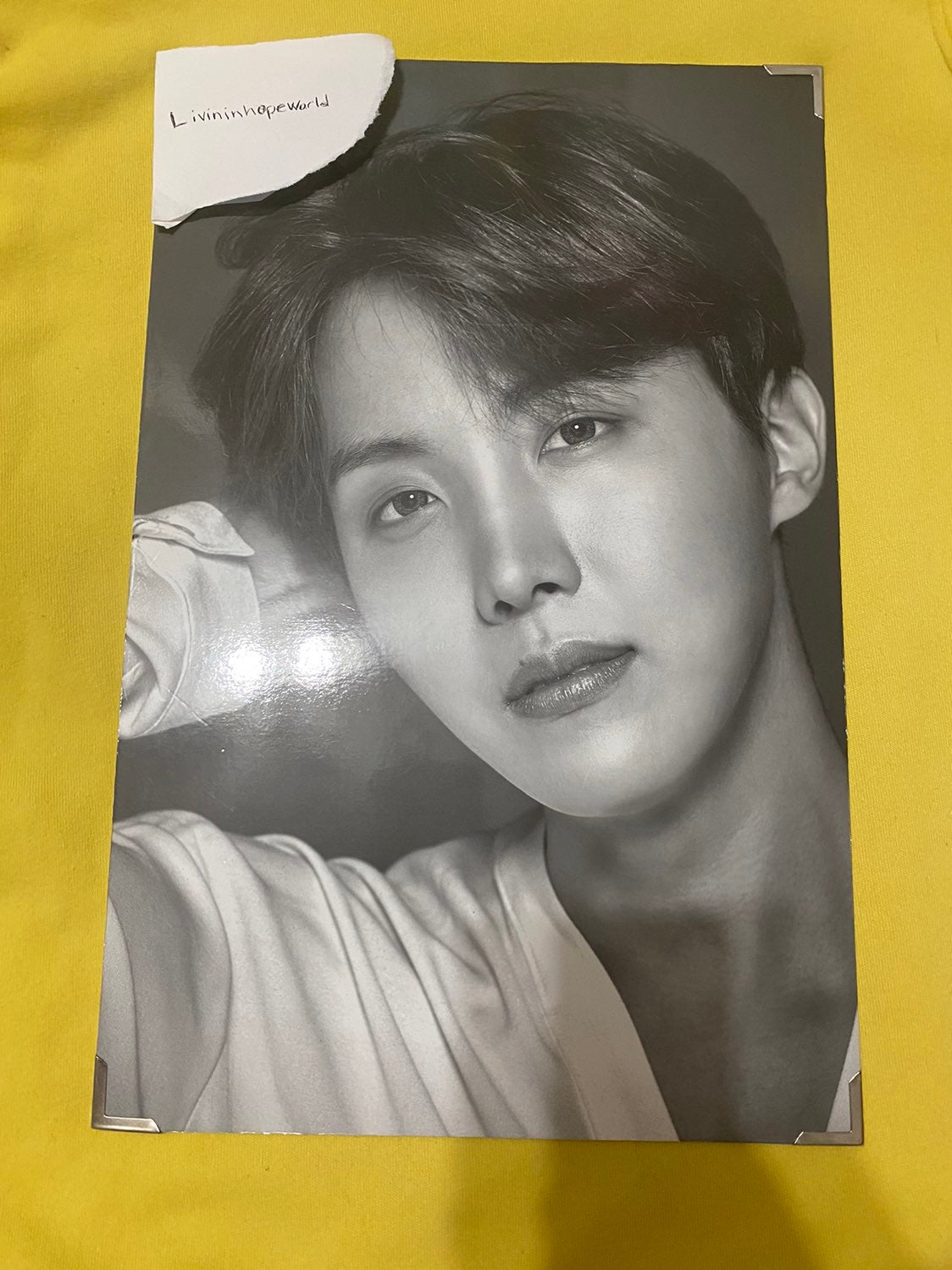 Jhope wings premium photo