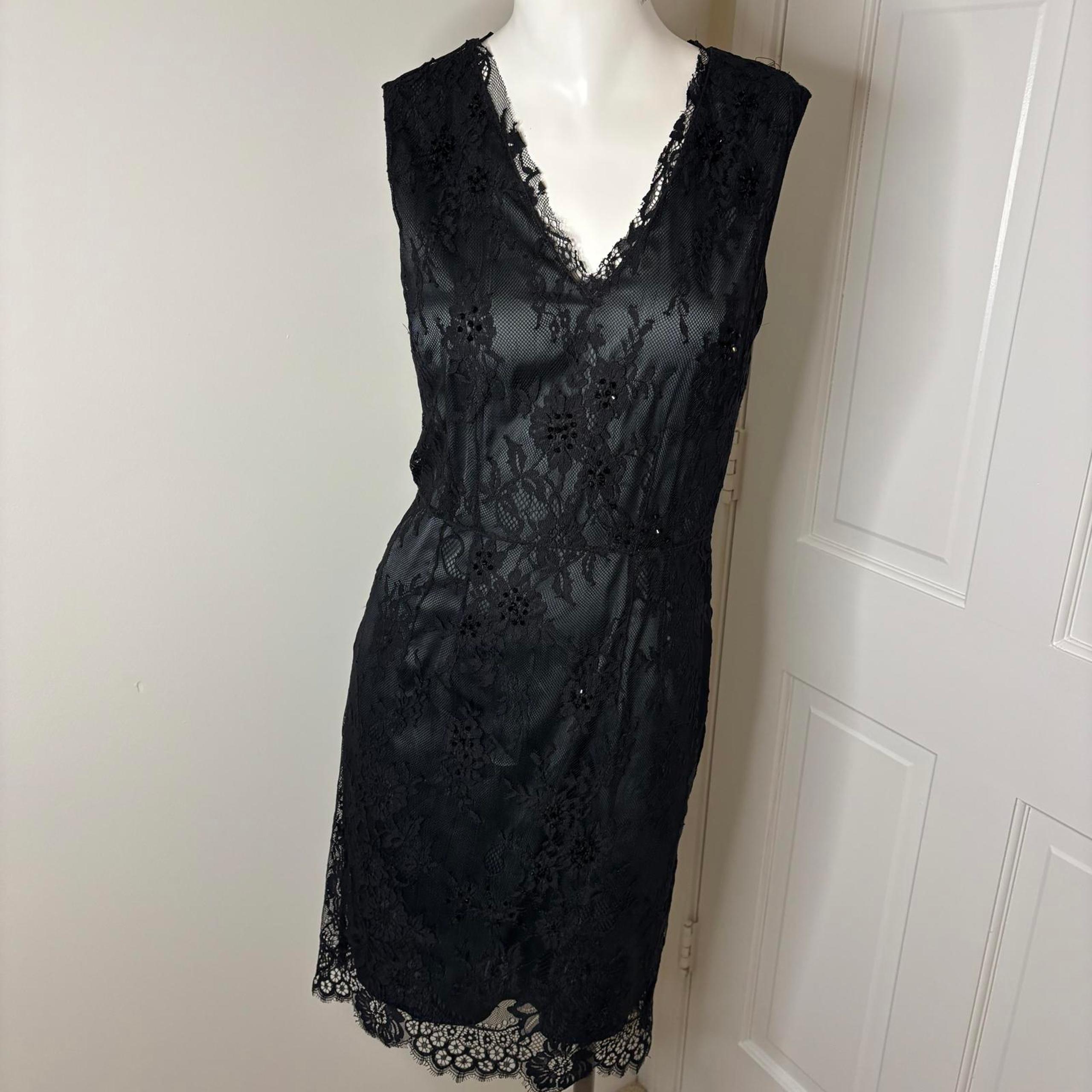 Elie Tahari 2 y2k Lace Midi Dress