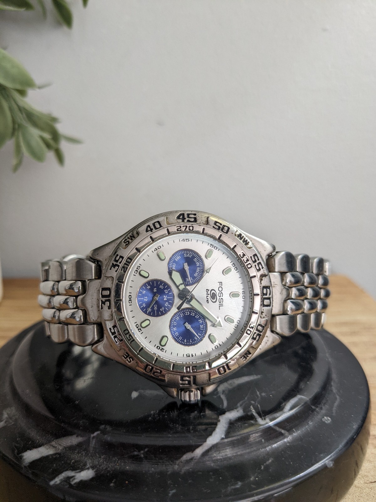 Vtg Fossil Blue Water Resistant Watch Silver Tone Quartz